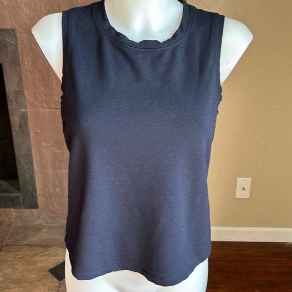CAbi Tops - Cabi women’s navy blue tank top size small